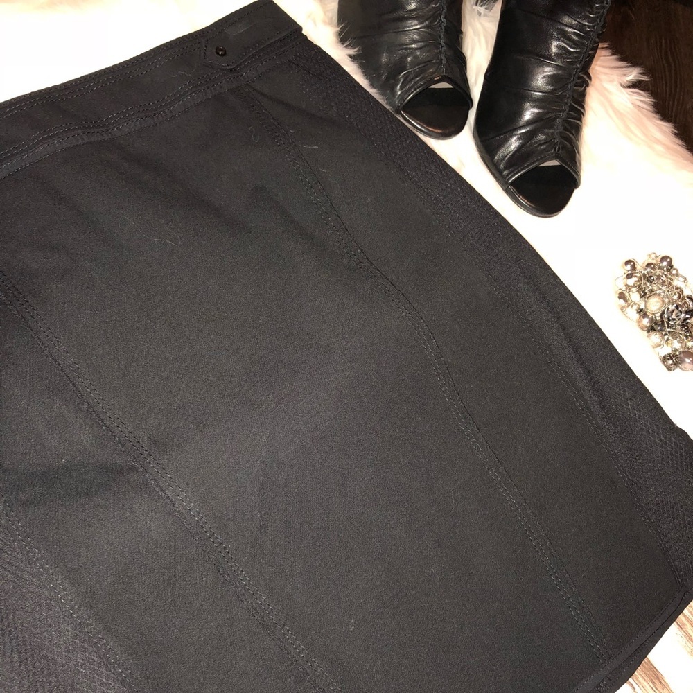 2[White House Black Market]Black pencil skirt. - Picture 6 of 6